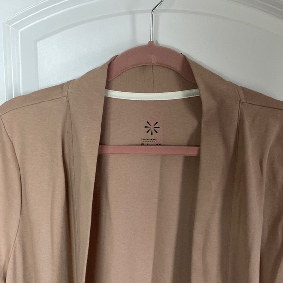 2/$18 Isaac Mizrahi NWOT tan (sand) open front cardigan large - Picture 2 of 5